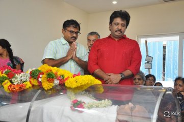 Celebs Pay Condolences to C Narayana Reddy